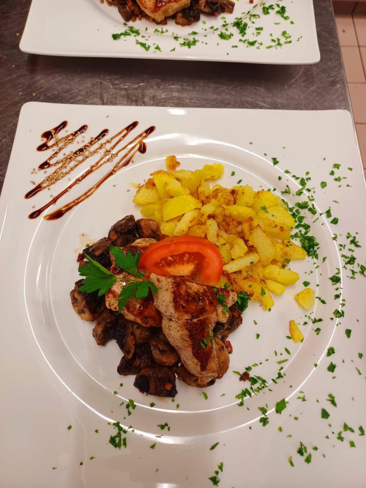 Hotel Restaurant Liesele Sonne Sankt Leonhard im Pitztal Eksteriør billede